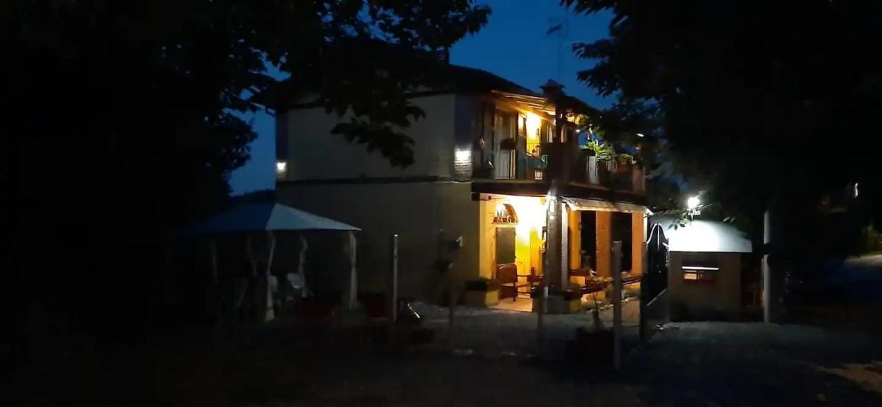 Casa In Campagna Oltrepo' Pavese Montecalvo Versiggia Buitenkant foto